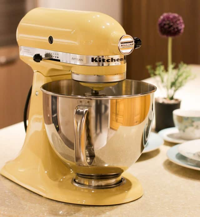 Stand mixers can be a great way of mixing pizza dough