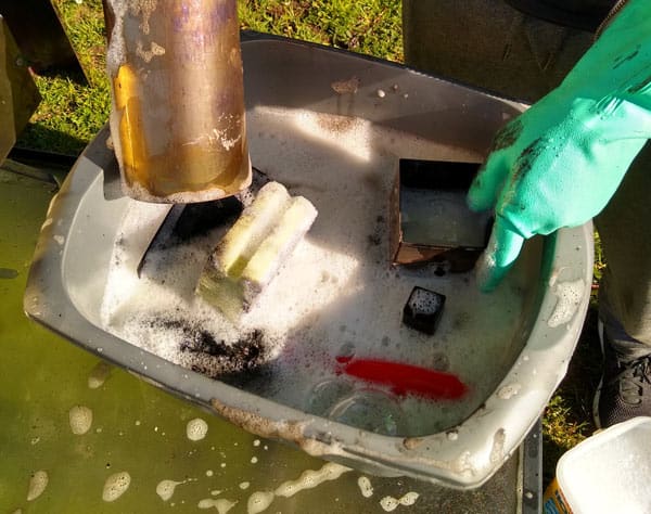 Cleaning Ooni components
