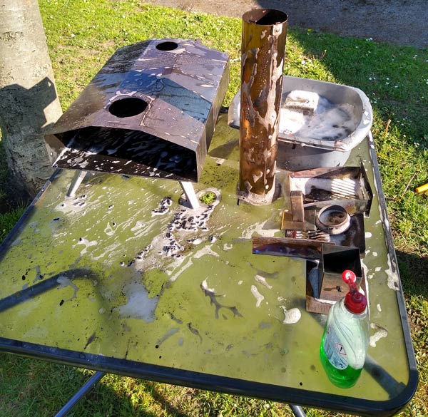 Cleaning your ooni is a bit of a messy job!