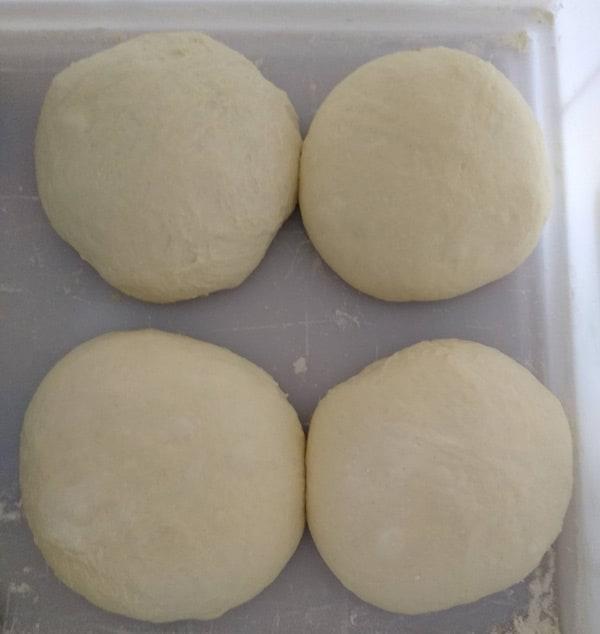 Proofing Neapolitan pizza