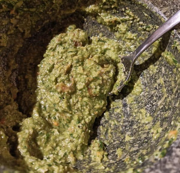 Pesto for pizza