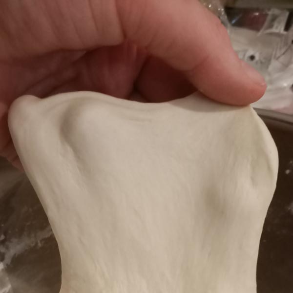 Stretchy pizza dough